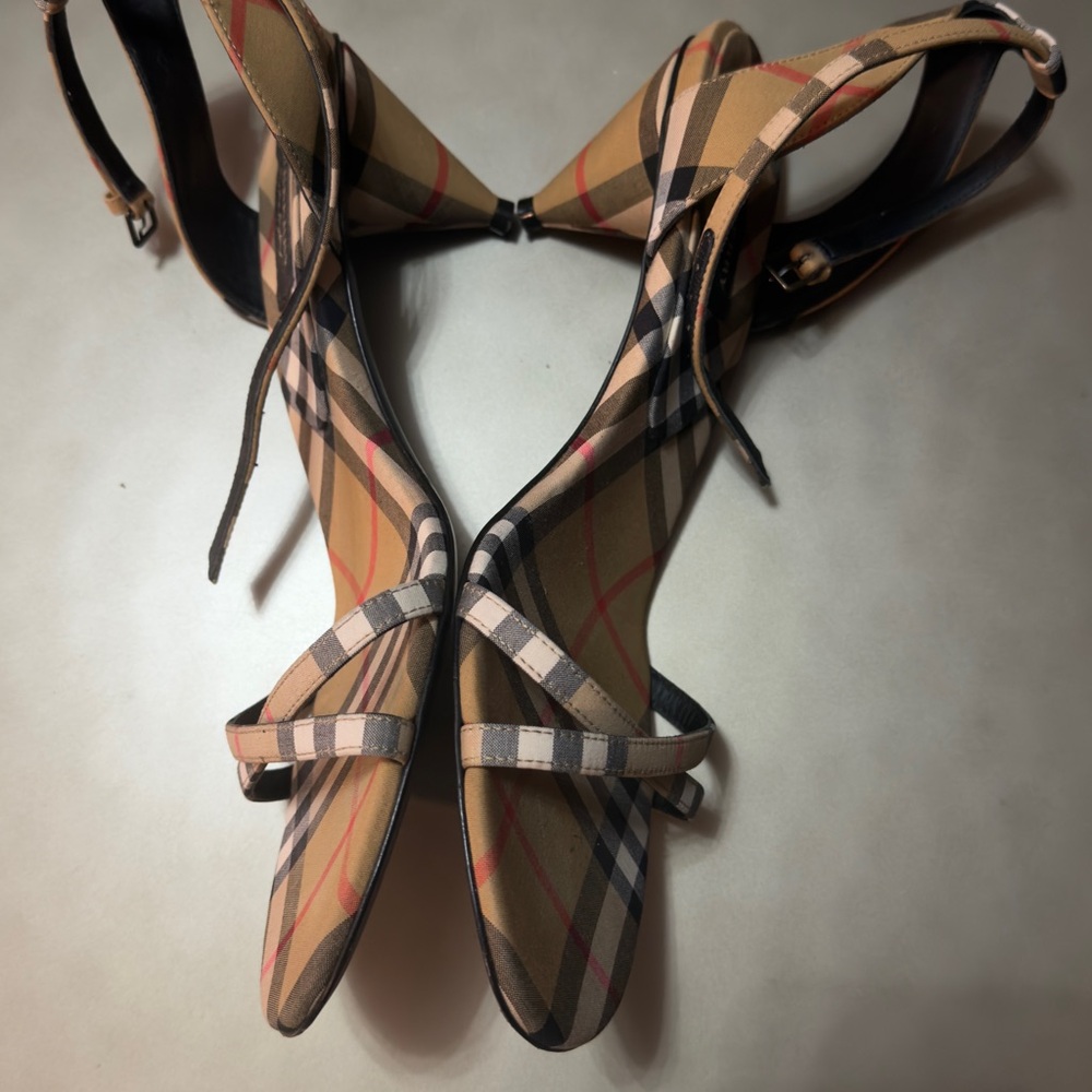 Burberry Women’s Hansel Ankle Strap Sandals Size 40 - Picture 7 of 9